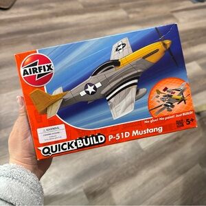 Airfix J6016 Quick Build Mustang P51D Aircraft (Snap) Model Kit